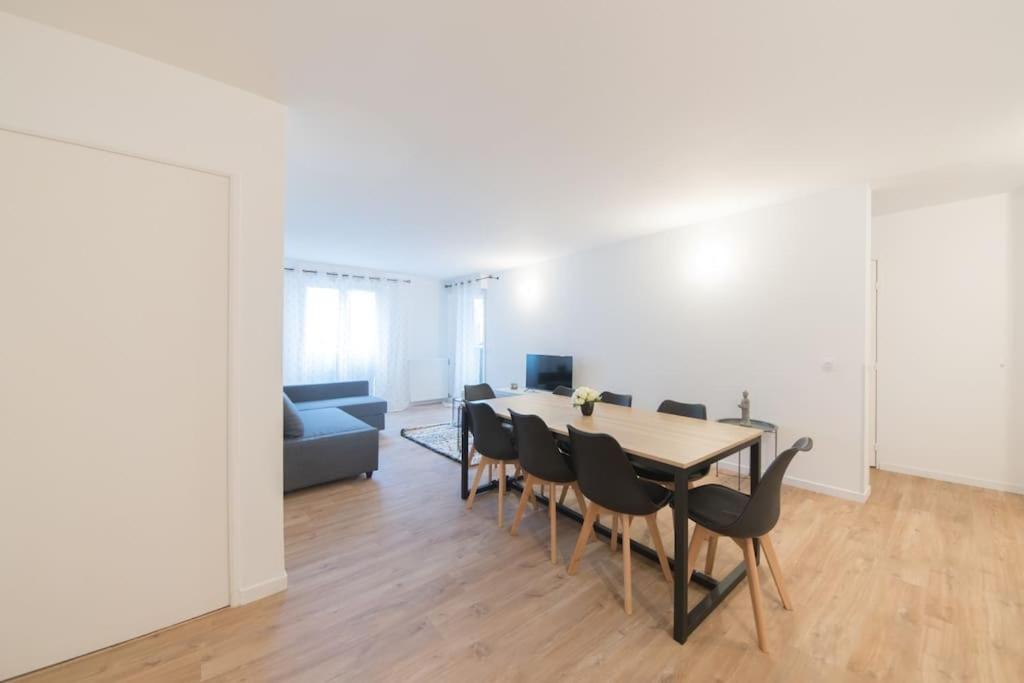 Suite Moderne Familiale 8 Pers - Disney 10M - 2 Sdb Bussy-Saint-Georges Buitenkant foto